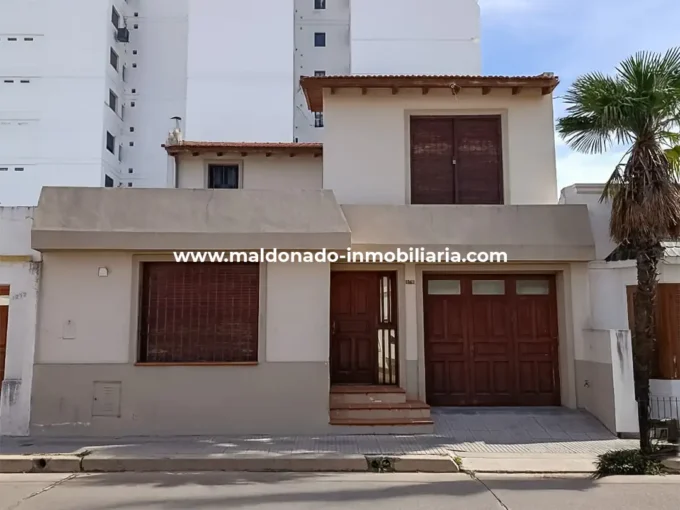 CASA EN VENTA 3DOR | ZONA MACROCENTRO | Propiedades Inmobiliaria Maldonado