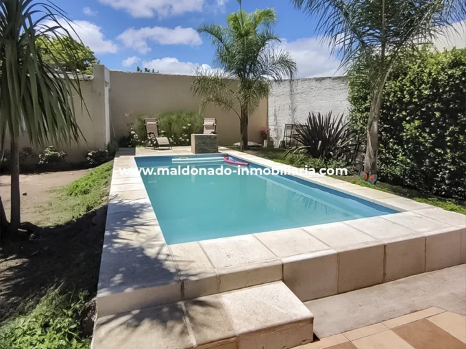 VENTA CASA 3DOR CON PILETA | ZONA PARQUE SARMIENTO | Propiedades Inmobiliaria Maldonado
