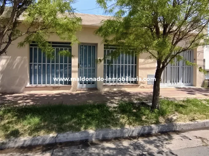 VENTA CASA 2DOR CON LOCAL | ZONA OESTE | Propiedades Inmobiliaria Maldonado