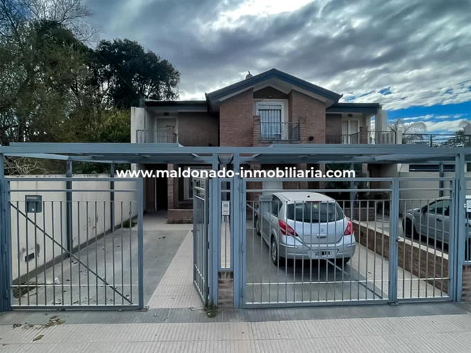 Frente de dúplex en alquiler en Achalay y Fray Quirico Porreca, Río Cuarto