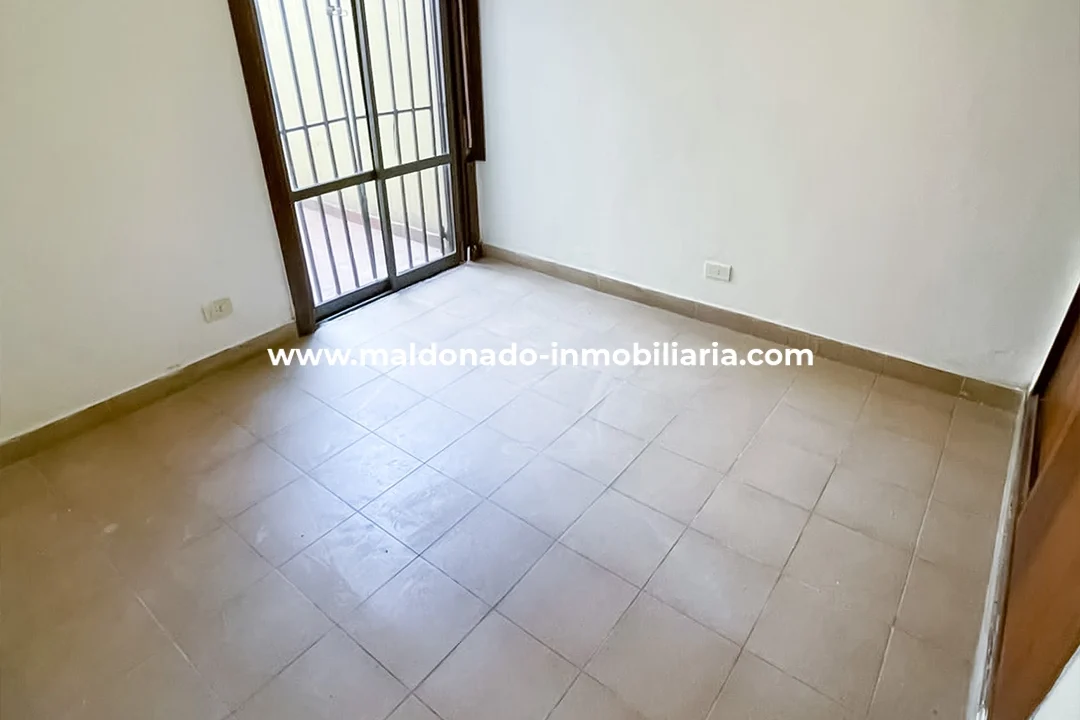 5-maldonado-inmobiliaria-alquiler-departamento-2-dormitorios-25-mayo-las-heras-rio-cuarto-dormitorio-patio